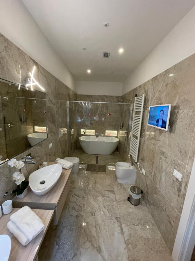 Luxury 3 Al Duomo Di Parma Leilighet Eksteriør bilde
