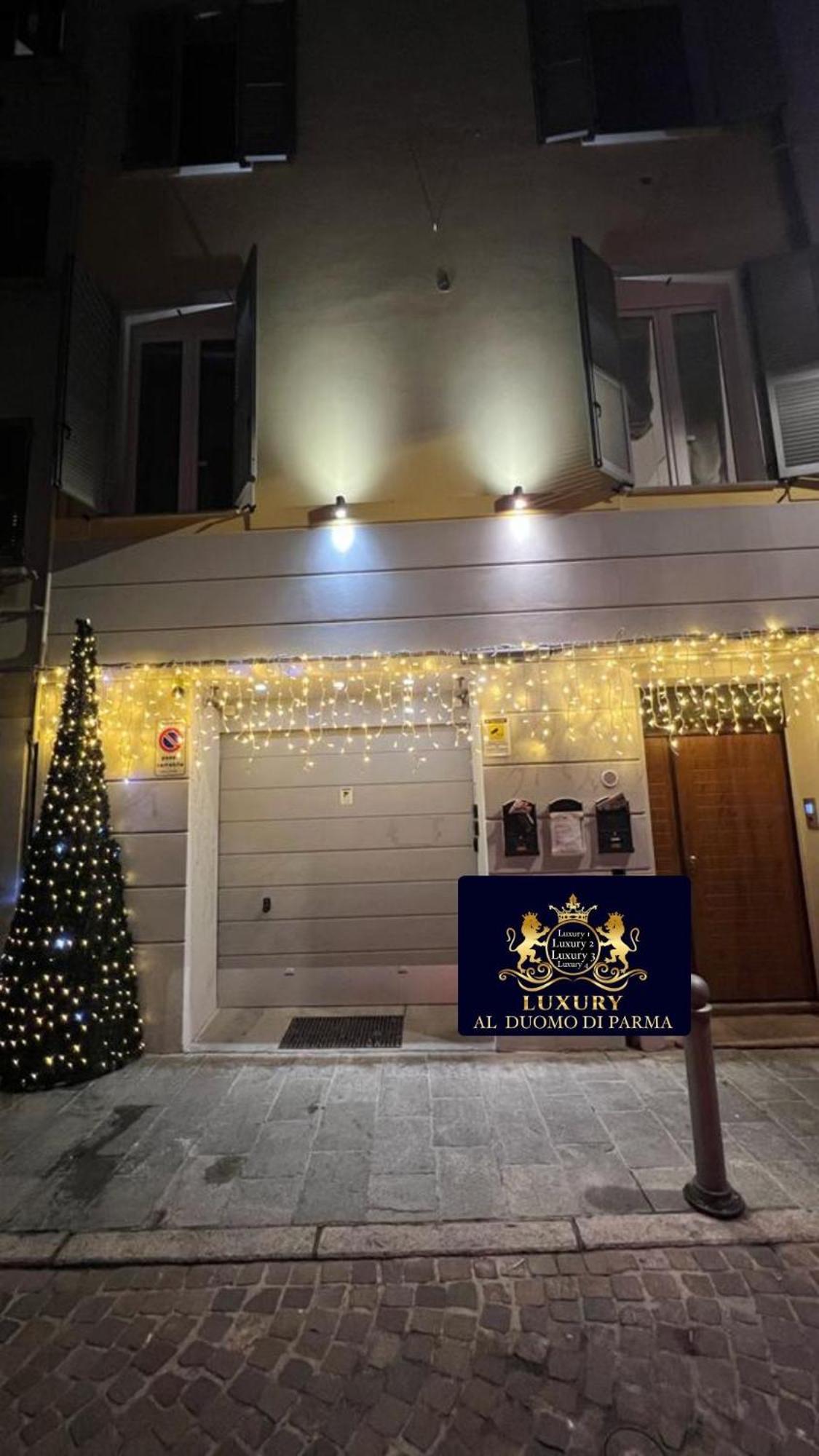Luxury 3 Al Duomo Di Parma Leilighet Eksteriør bilde