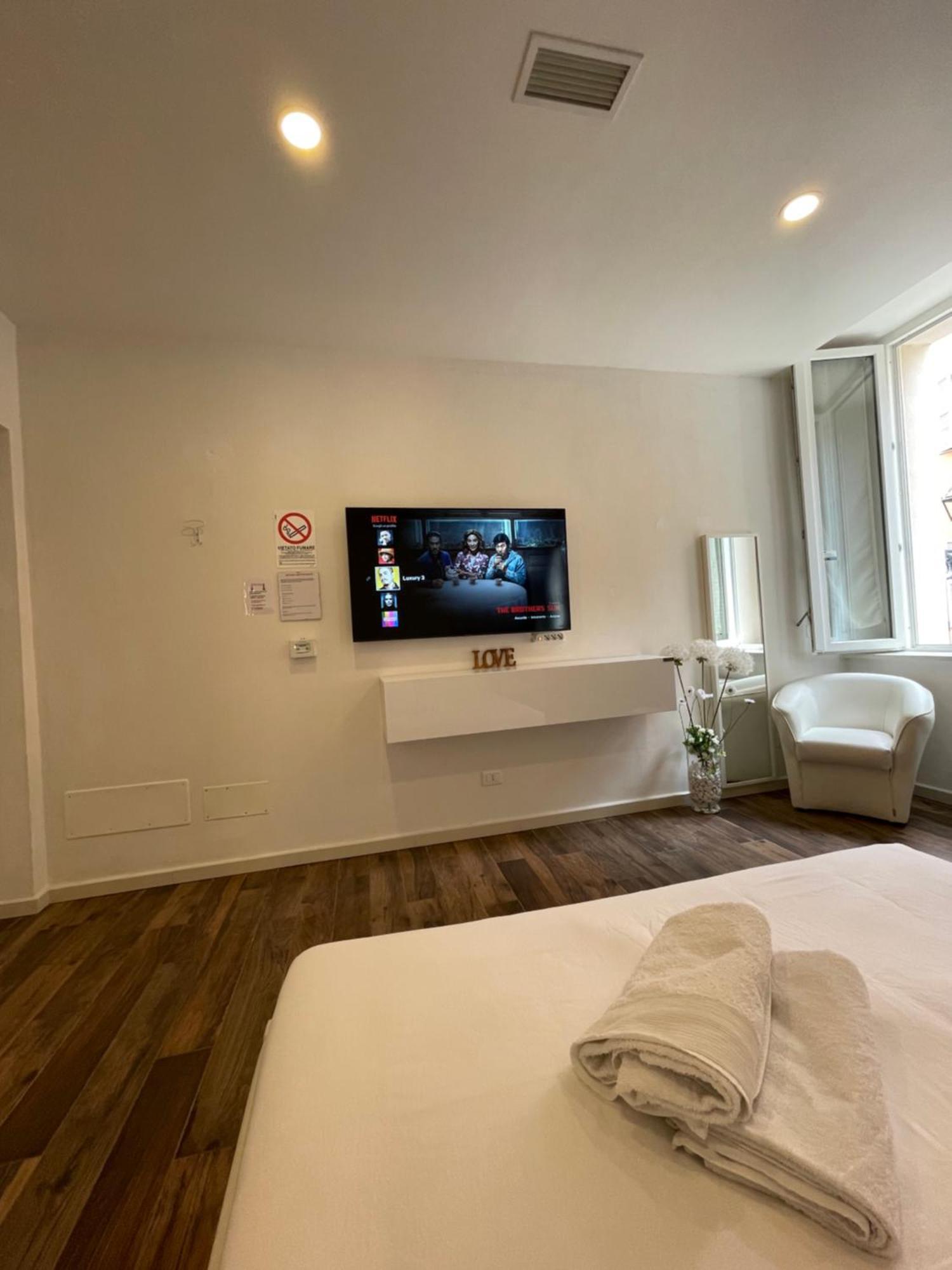 Luxury 3 Al Duomo Di Parma Leilighet Eksteriør bilde